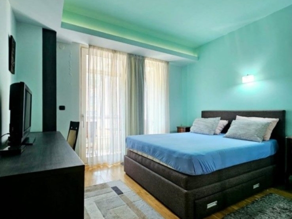 Trosoban stan 90 m² – Budva — fotografija 6
