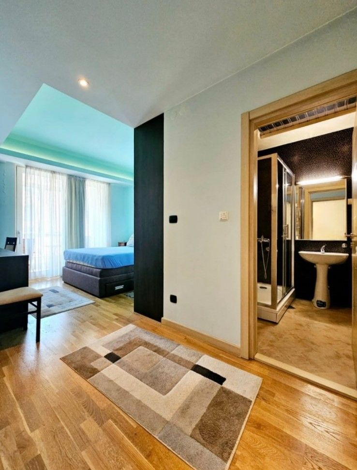 8f5eaf7f-b783-4805-bb5a-6df3c33e441b Trosoban stan 90 m² – Budva — fotografija 9