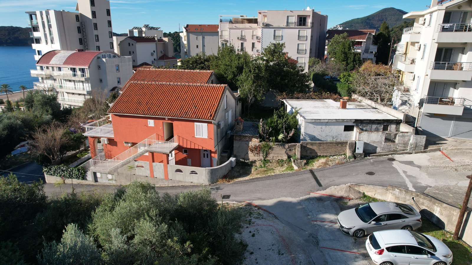 260a2acf-a499-4e77-aa80-6d00be697602 Plac 250 m² – Bečići, Budva — fotografija 2