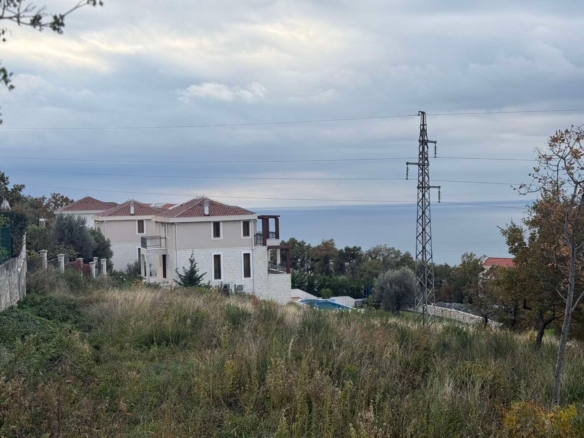 Urbanizovan plac sa pogledom na more, Blizikuće, Budva — fotografija 3