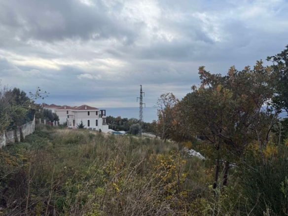 Urbanizovan plac sa pogledom na more, Blizikuće, Budva — fotografija 9