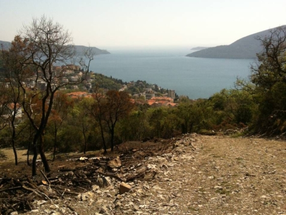 Urbanizovano građevinsko zemljište 26.826 m² sa pogledom na more – Topla, Herceg Novi