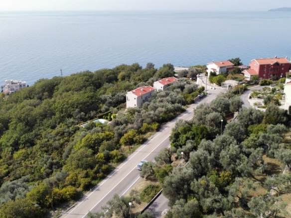 Urbanizovan plac sa pogledom na more, 1700 m², Reževići, Budva