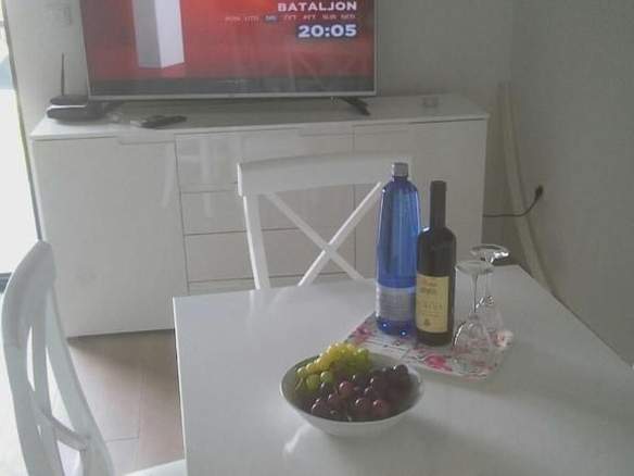 Jednosoban stan sa pogledom na more u centru Budve — fotografija 15
