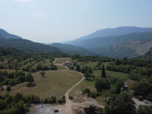 Prostrano imanje 170.000m² – Pločice, Danilovgrad