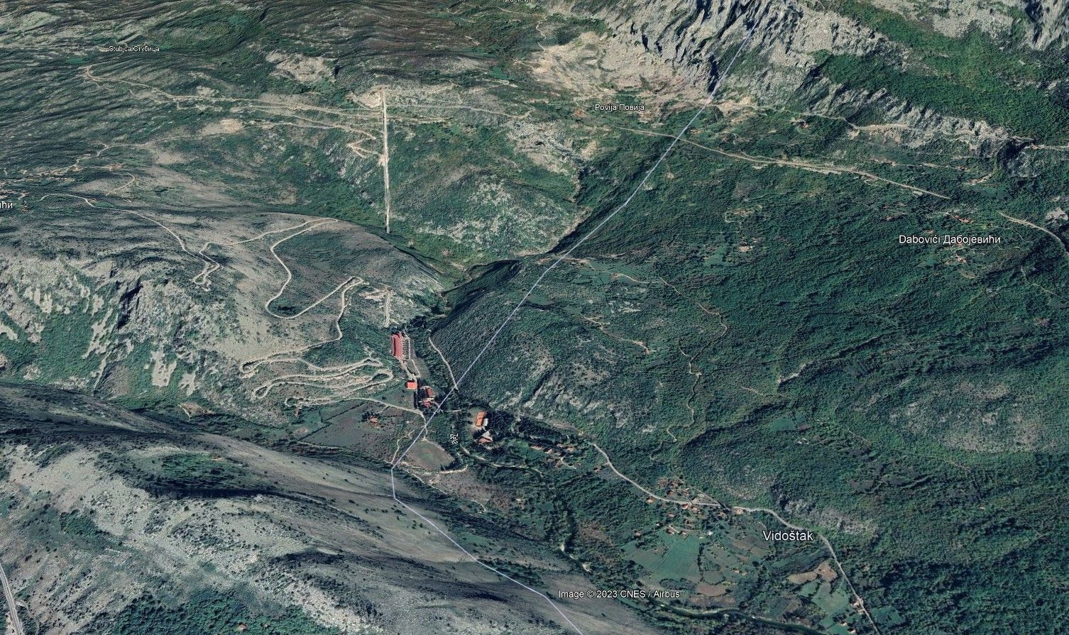 29c77725-50e9-46aa-94a2-56c4a2cd6972 Imanje sa kućom i livadama u selu Pločice, Podgorica — fotografija 10