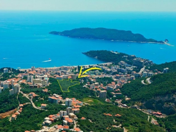 Urbanizovan plac sa pogledom na more 8.960m² za zajedničku gradnju (25%) – Ivanovići, Bečići