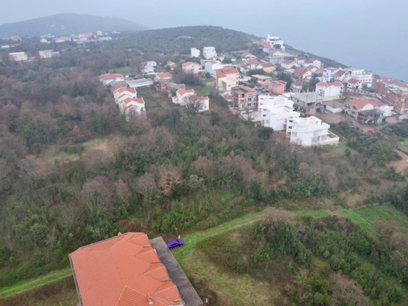 Urbanizovani plac sa pogledom na more, Krimovica, Kotor — fotografija 7