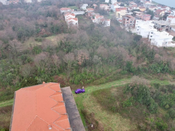 Urbanizovani plac sa pogledom na more, Krimovica, Kotor — fotografija 9