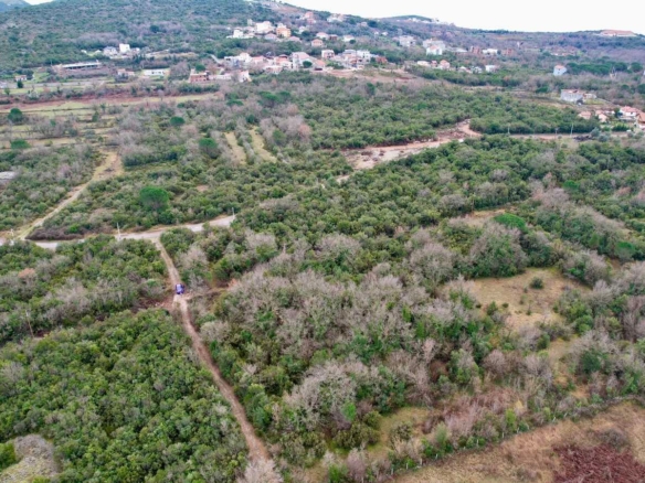Urbanizovan plac 4530m² na atraktivnoj lokaciji – Zagora, Kotor