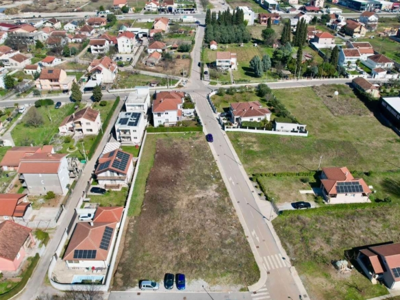 Urbanizovan plac 2122m2 na atraktivnoj lokaciji-Podgorica,Gornja Gorica