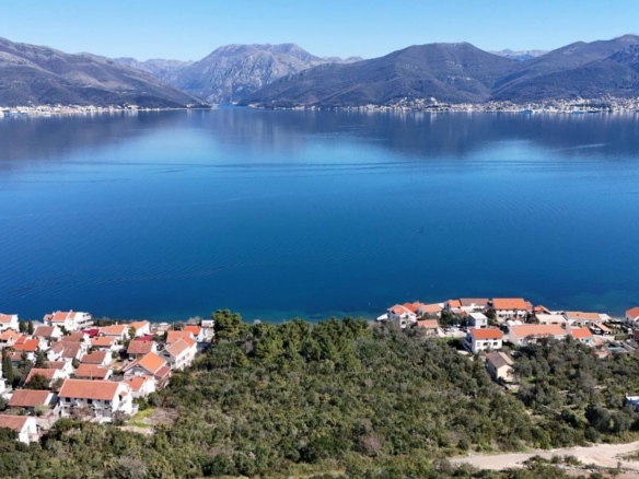 Zemljište 9000m² sa pogledom na more  -Tivat,Krasici