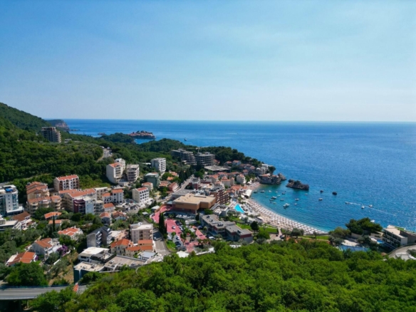 Urbanizovano zemljiste 732m2 sa panoramskim pogledom-Przno,Sveti Stefan