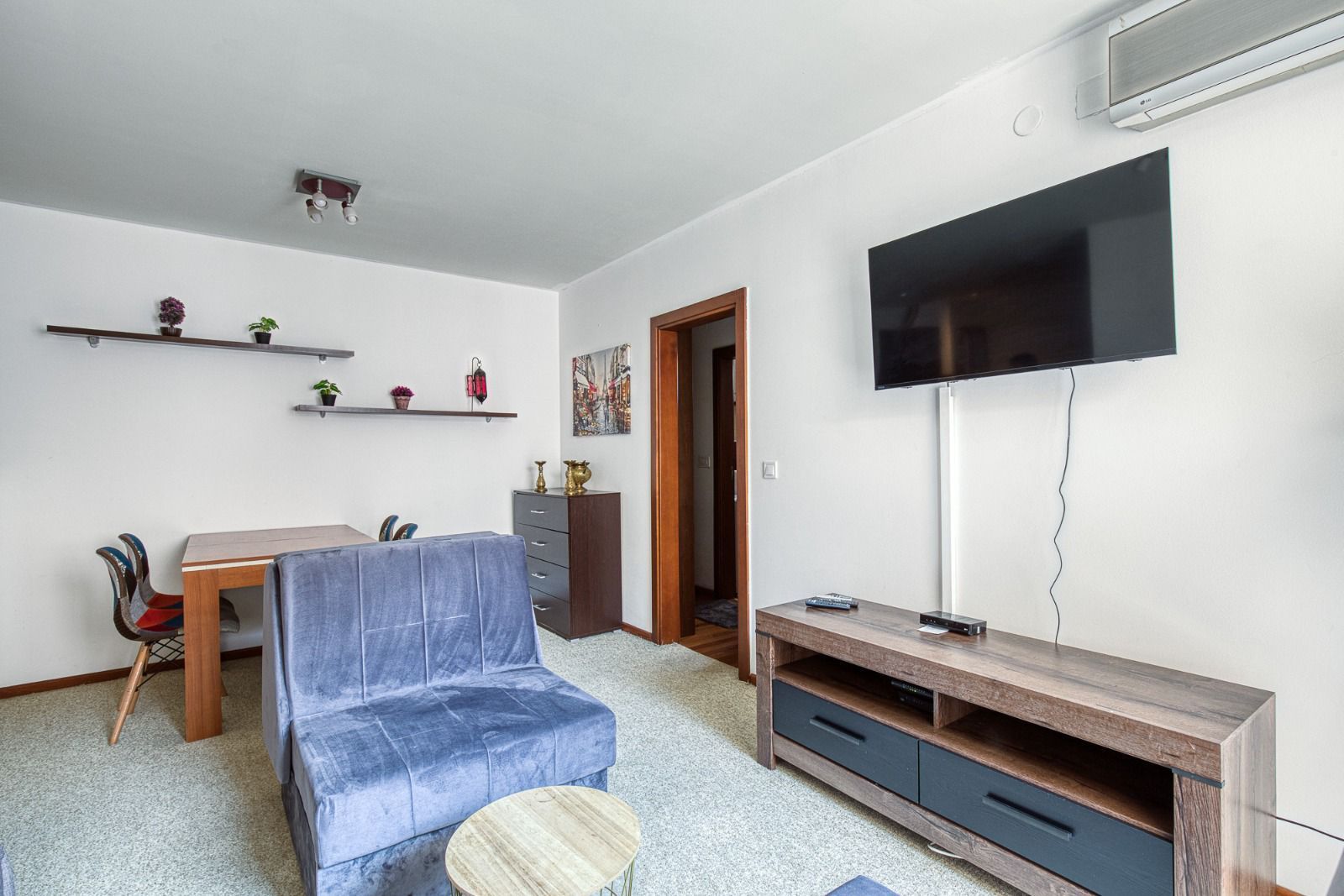 6fc604fe-fdc3-4388-a75a-48f479bbbd8e Jednosoban stan 40 m² – Budva — fotografija 2