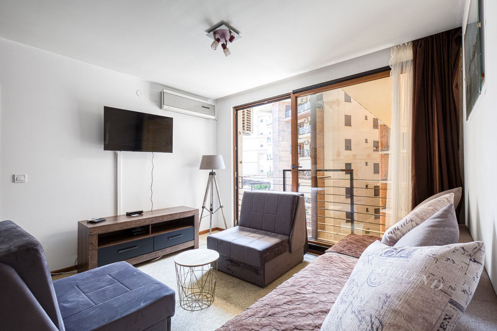 61dc9e7f-7347-4cd7-9242-bd351a940dc9 Jednosoban stan 40 m² – Budva — fotografija 3