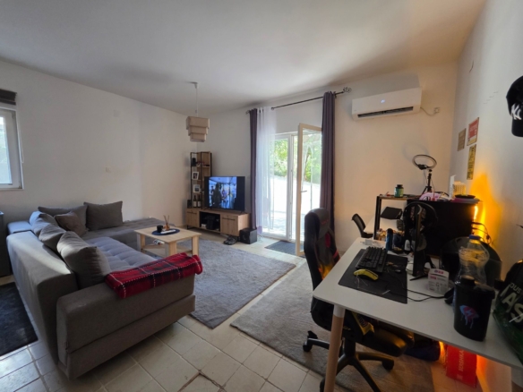 Jednosoban stan 47m² sa velikom terasom 25m²Bečići, Budva – IZDAVANJE NA PERIOD DO 01.06.2027