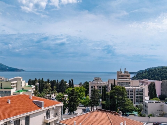 Trosoban stan 135 m² – Bečići, Budva — fotografija 16