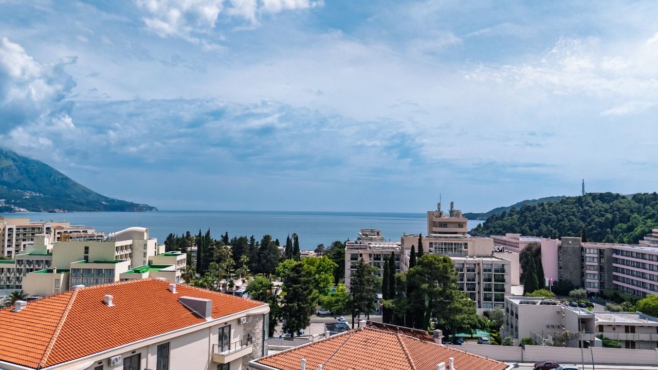 Trosoban stan 135 m² – Bečići, Budva — fotografija 16