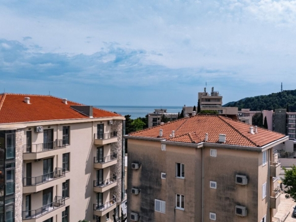 Trosoban stan 135 m² – Bečići, Budva — fotografija 17