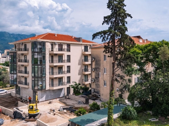 Trosoban stan 135 m² – Bečići, Budva — fotografija 20