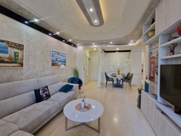 Izdavanje luksuznog jednosobnog apartmana sa garažnim mestom u centru Budve – Royal Gardens (NA DUZI PERIOD)