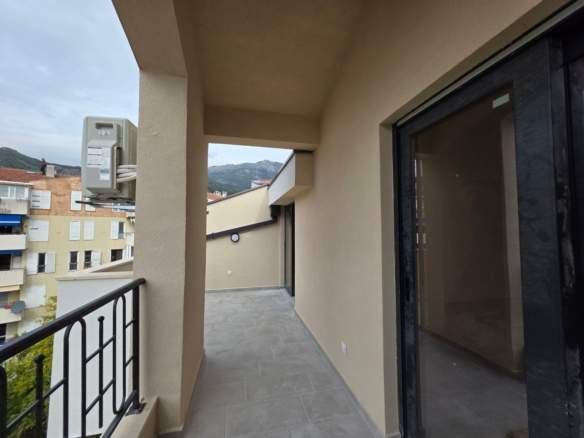 Dvosoban stan 71 m² – Budva — fotografija 9