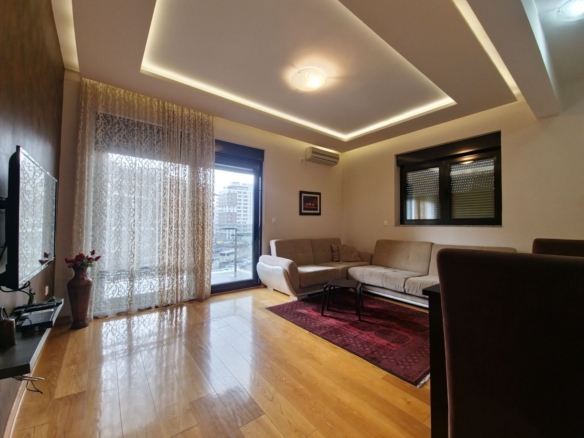 Izdavanje: Jednosoban stan 42 m² – Budva