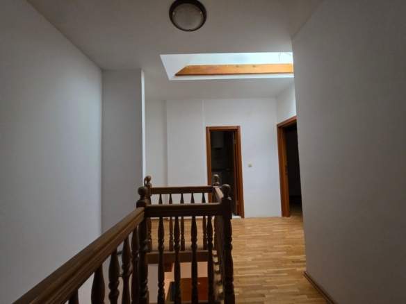 Trosoban stan 94 m² – Rozino, Budva — fotografija 13