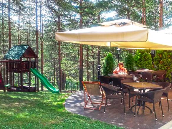 Poslovni prostor 768 m² – Zlatibor, Inostranstvo — fotografija 4