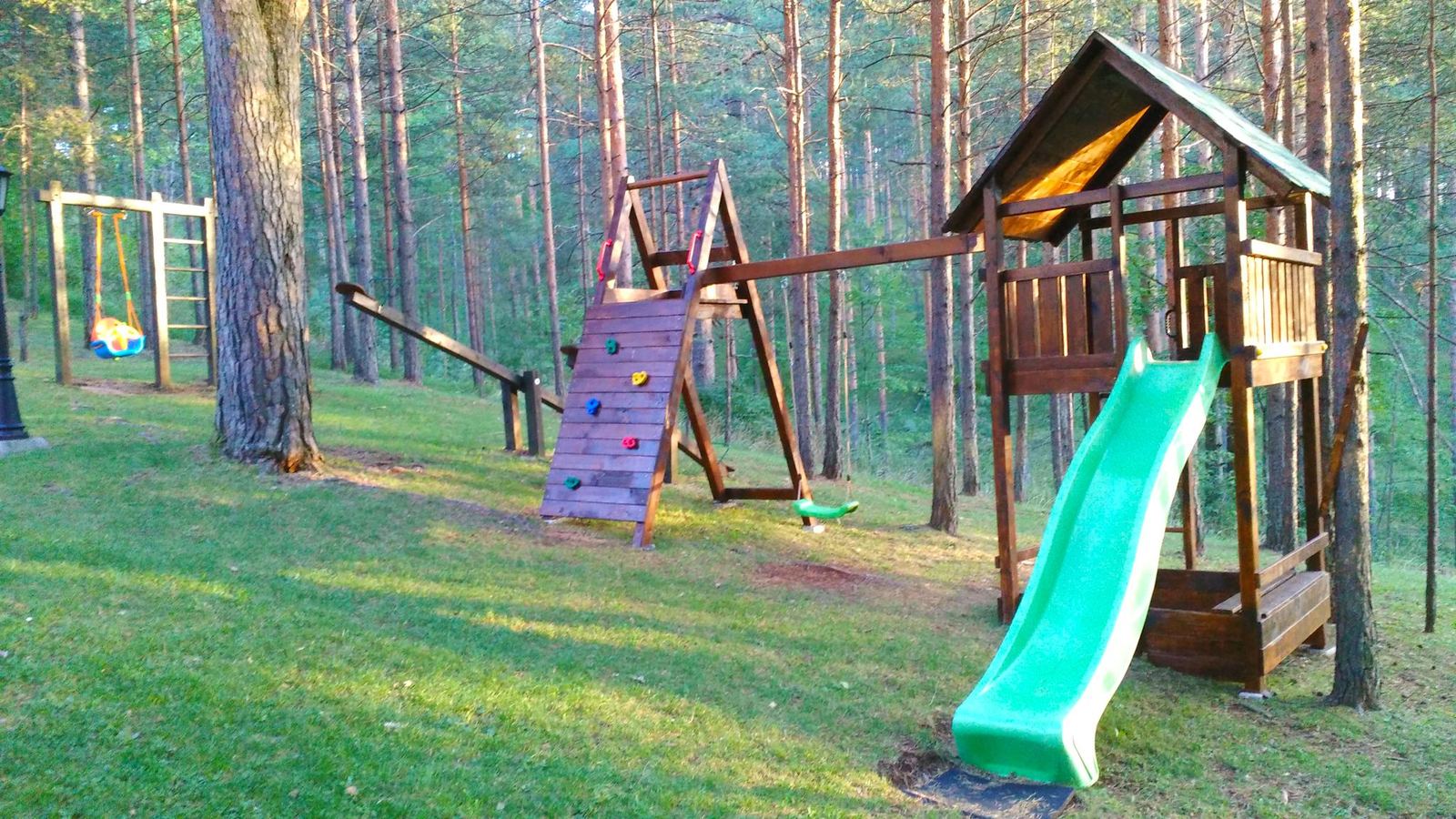 igraonica_napolju4-1 Poslovni prostor 768 m² – Zlatibor, Inostranstvo — fotografija 6