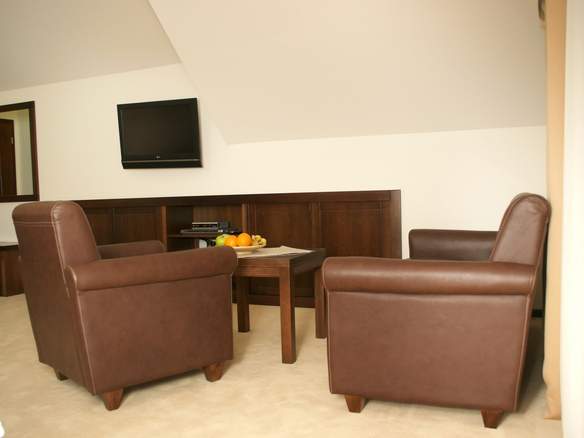 Poslovni prostor 768 m² – Zlatibor, Inostranstvo — fotografija 19