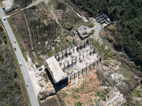 Urbanizovano zemljiste 10.000 m2 sa objektom,Kubasi (opstina Kotor)