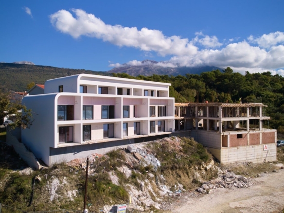 Dupleks apartman 78m2 u novom kompleksu sa panoramskim pogledom na more – Tivat