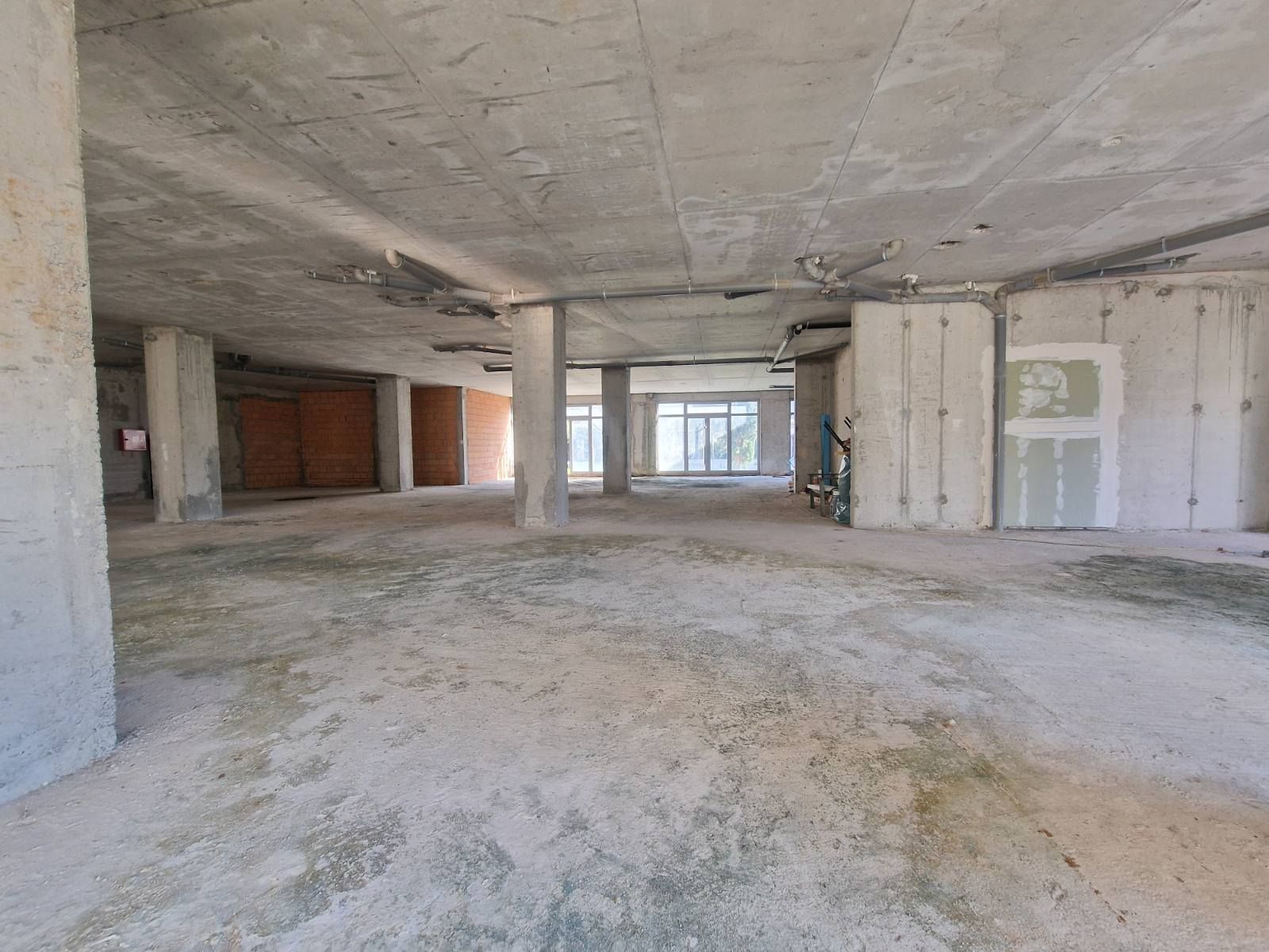 a5163535-696b-4427-ab78-e94c8981595d Izdavanje: Poslovni prostor 406 m² – Petrovac, Budva — fotografija 3