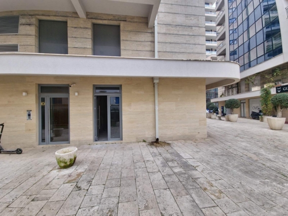 Izdavanje: Nekretnina 353 m² – Budva — fotografija 4