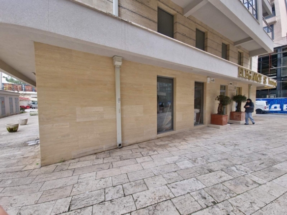 Izdavanje: Nekretnina 353 m² – Budva — fotografija 8