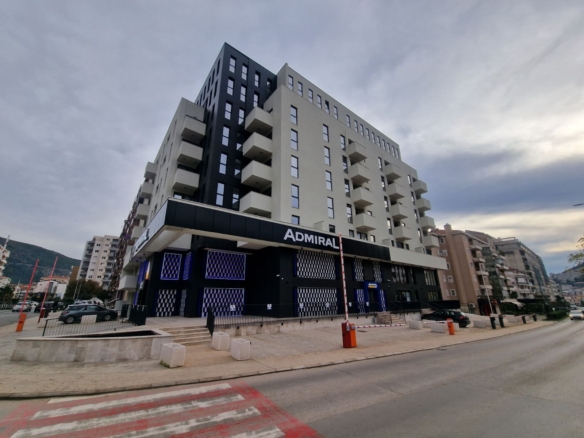 Izdavanje poslovnog prostora 134 m² sa parkingom – Rozino, Budva
