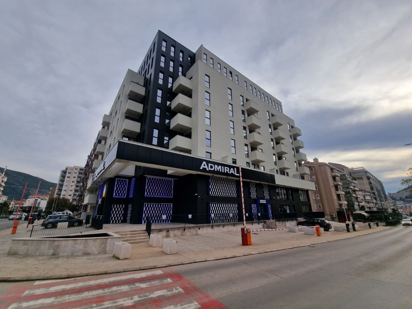 Izdavanje: Nekretnina 134 m² – Rozino, Budva