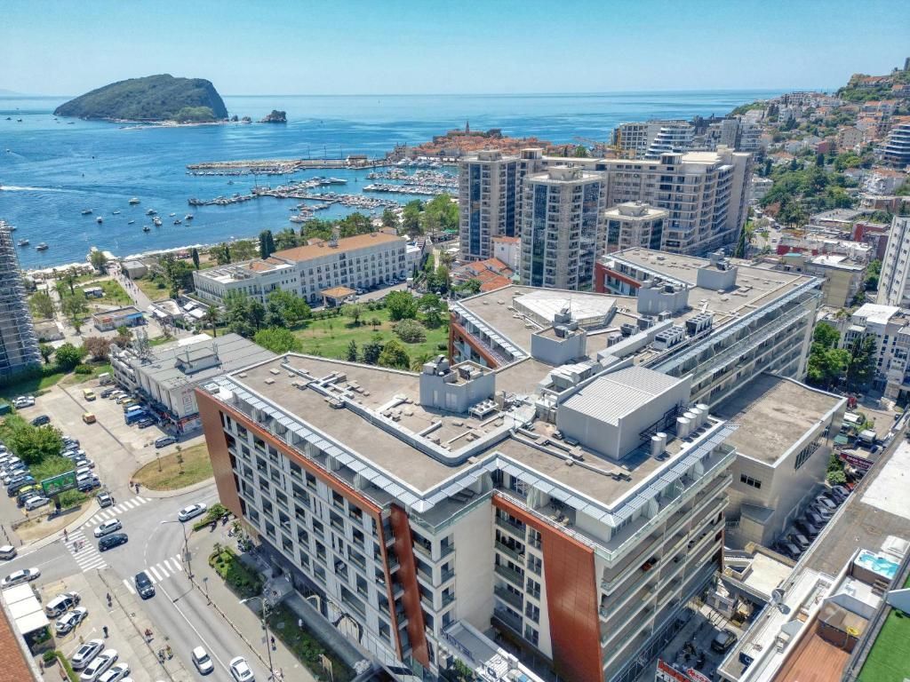 poslovni prostor TQ Plaza Budva Poslovni prostor 37 m² – Budva