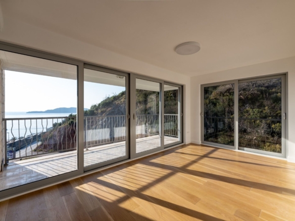 Luksuzni penthouse 160m² sa panoramskim pogledom na more – Pržno, Budvanska rivijera