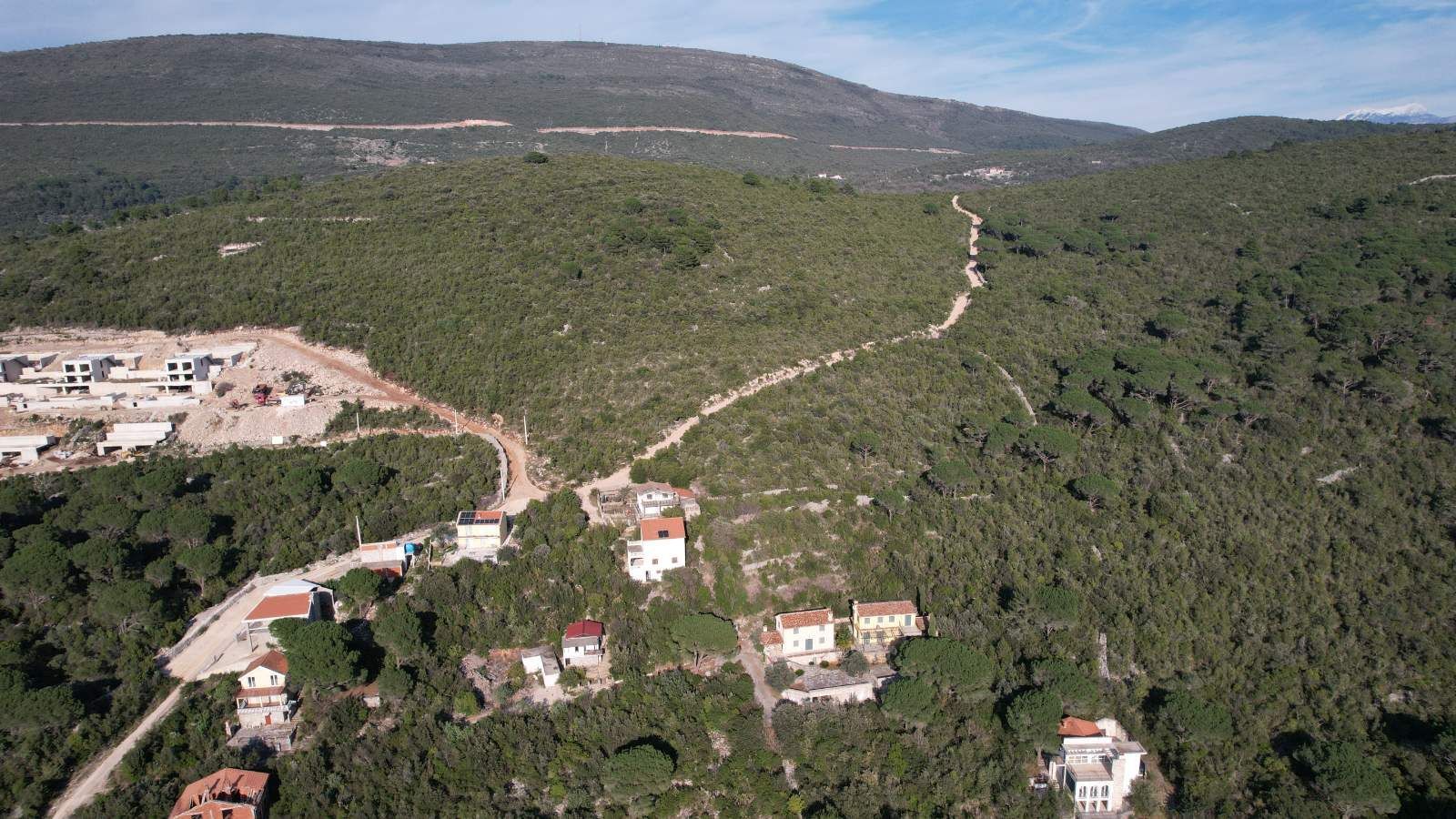 Urbanizovani plac u Mirištu, Herceg Novi — fotografija 3