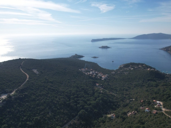 Urbanizovani plac u Mirištu, Herceg Novi — fotografija 4