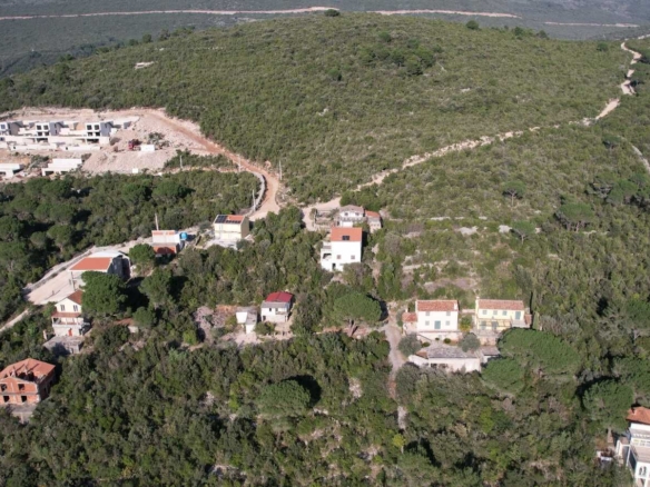 Urbanizovani plac u Mirištu, Herceg Novi — fotografija 9