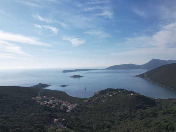 Urbanizovani plac u Mirištu, Herceg Novi — fotografija 11