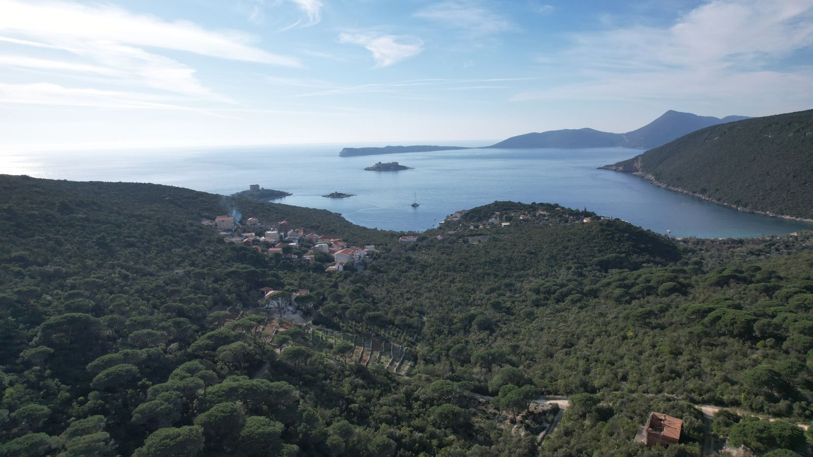 Urbanizovani plac u Mirištu, Herceg Novi — fotografija 12