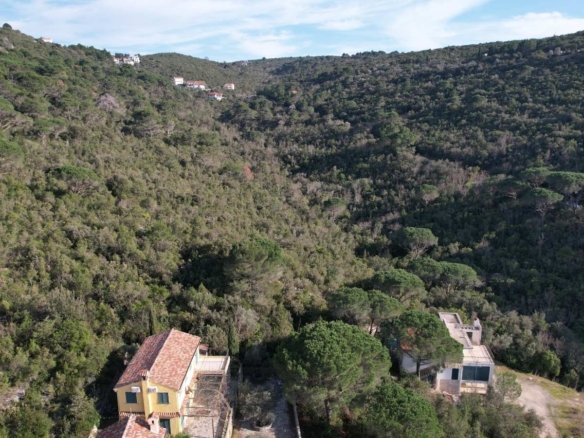 Urbanizovani plac u Mirištu, Herceg Novi — fotografija 15