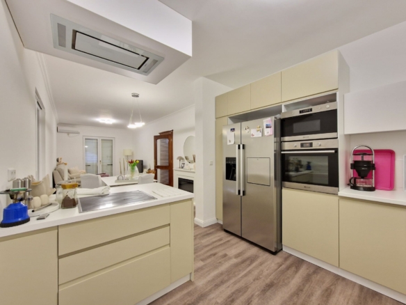 Kuća 250 m² – Podmaine, Budva — fotografija 8