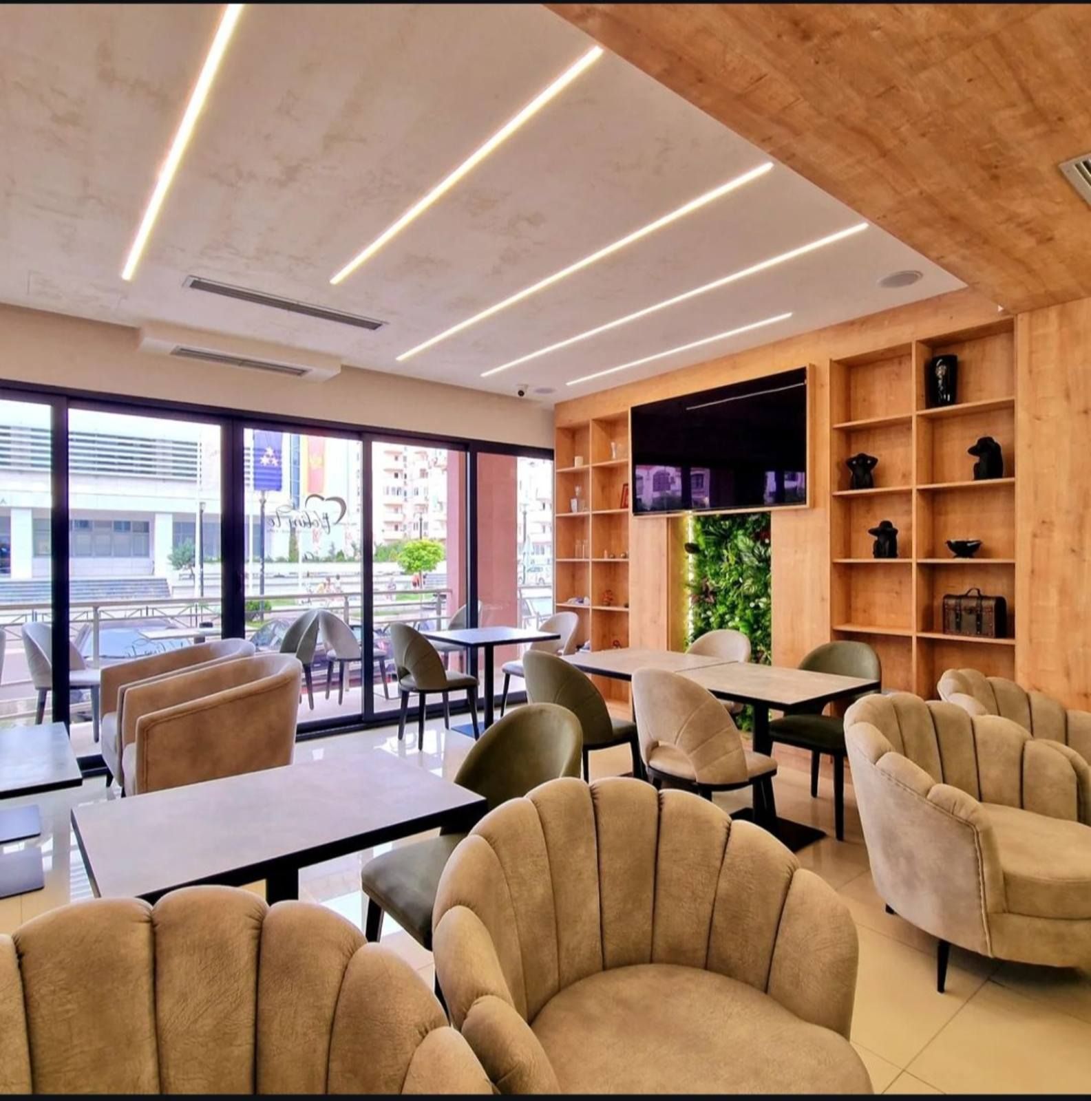 789ae404-dfa7-4a1f-be76-f86b205ffac6 Poslovni prostor 97 m² – Rozino, Budva
