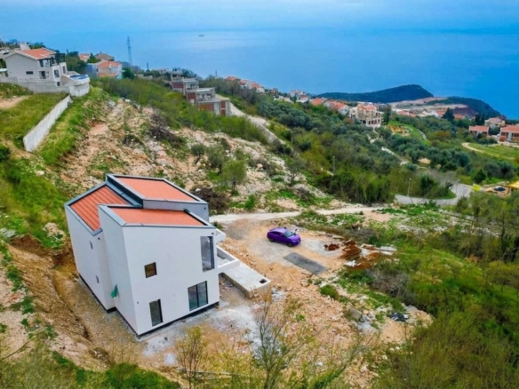 Luksuzna vila 290 m² + urbanizovana parcela 506 m² (mogućnost gradnje još jedne vile) – Blizikuće, Budva, panoramski pogled na more