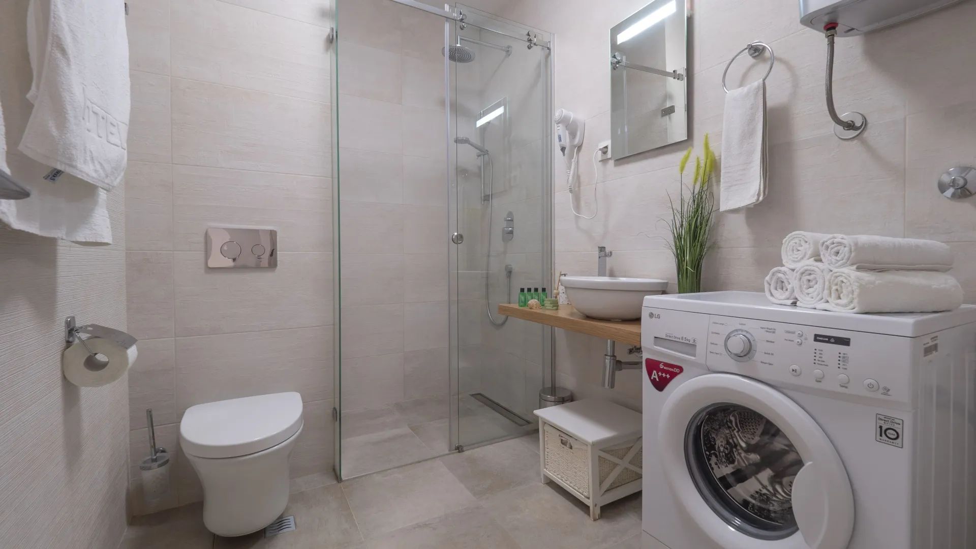 8ff68517-4d2c-4bdd-ac8f-2c3e2fbc9a25 Izdavanje: Jednosoban stan 50 m² – Budva — fotografija 8